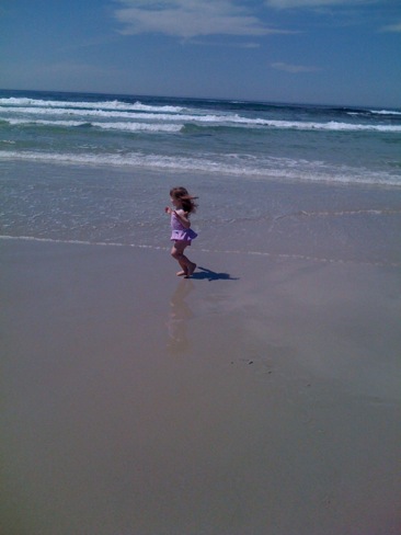 IzzieOcean2Apr2009.jpg